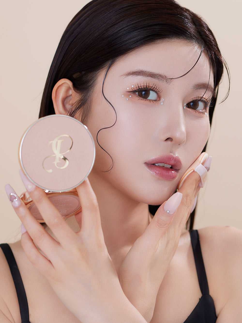 ピンクBOX (クッションファンデーション : 19 アイボリー)